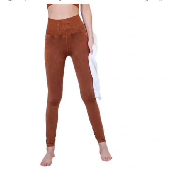 NWT FP Movement High-Rise 7/8 Length Good Karma Leggings in Toasted Coconut - Picture 4 of 4